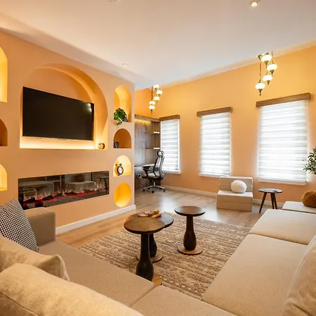 Luxury Ottoman Townhouse - Private & Jacuzzi Feriehus *