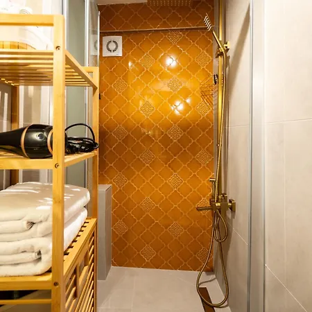 Feriehus Luxury Ottoman Townhouse - Private & Jacuzzi *