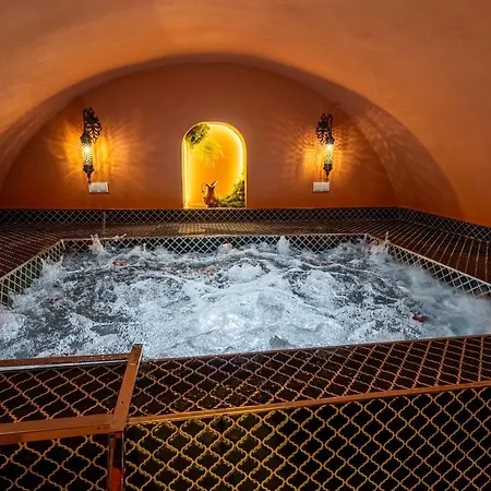 Luxury Ottoman Townhouse - Private & Jacuzzi Nyaraló
