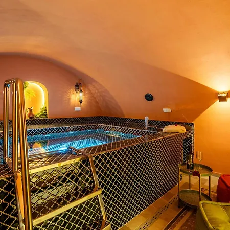 Luxury Ottoman Townhouse - Private & Jacuzzi * Istanbul