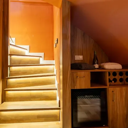 Luxury Ottoman Townhouse - Private & Jacuzzi *