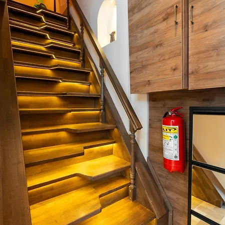 Luxury Ottoman Townhouse - Private & Jacuzzi * Istanbul